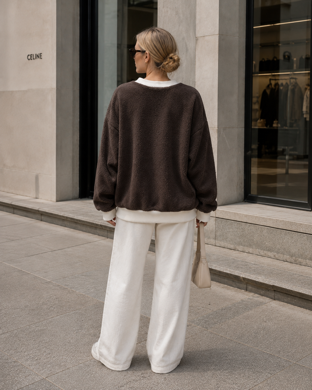 Effortless Vieniv Sherpa Fleece Varsity Logo Oversized Sweatshirt | Cozy Fall Essential