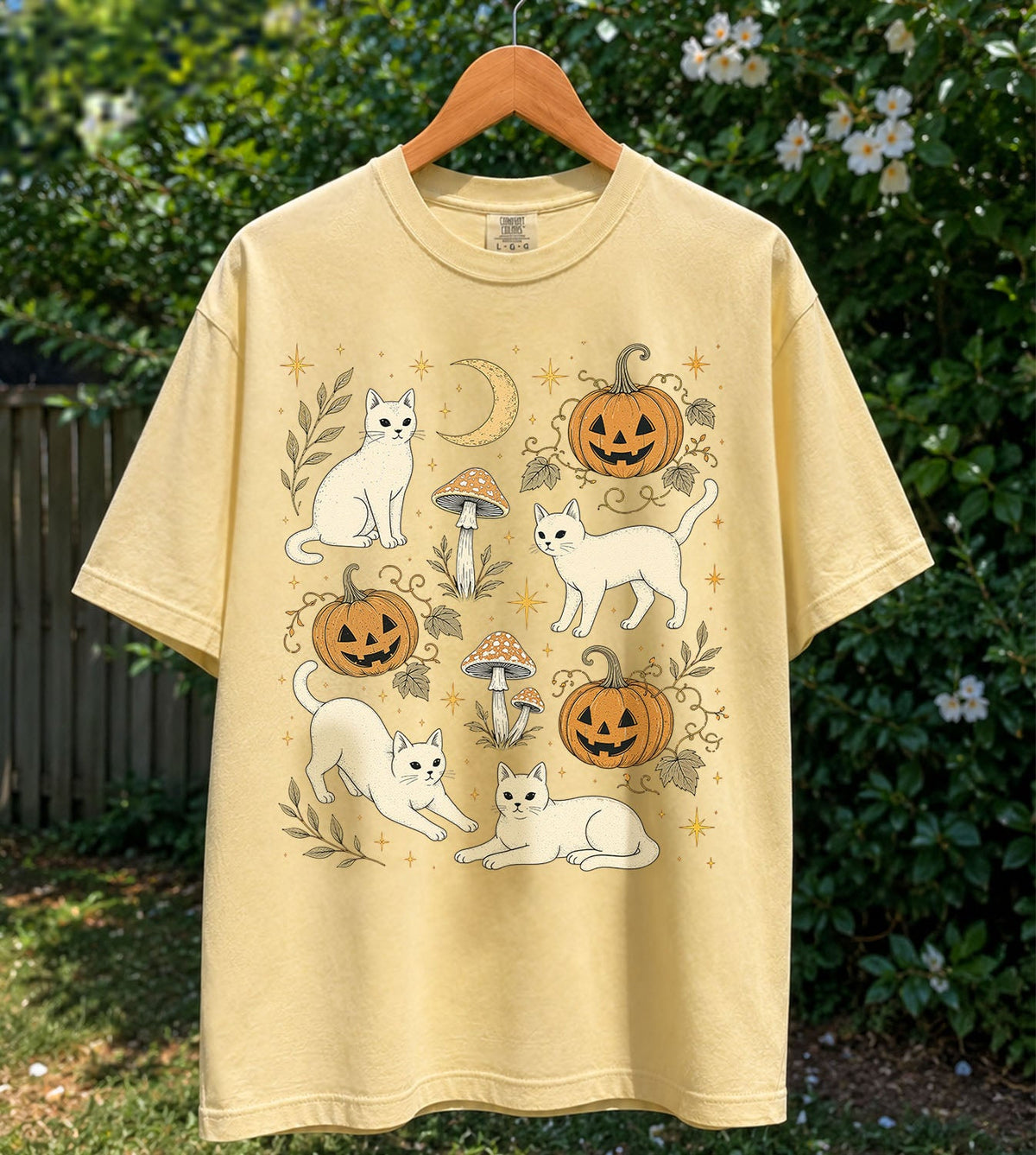 White Cat Pumpkin Patch Oversized T-Shirt